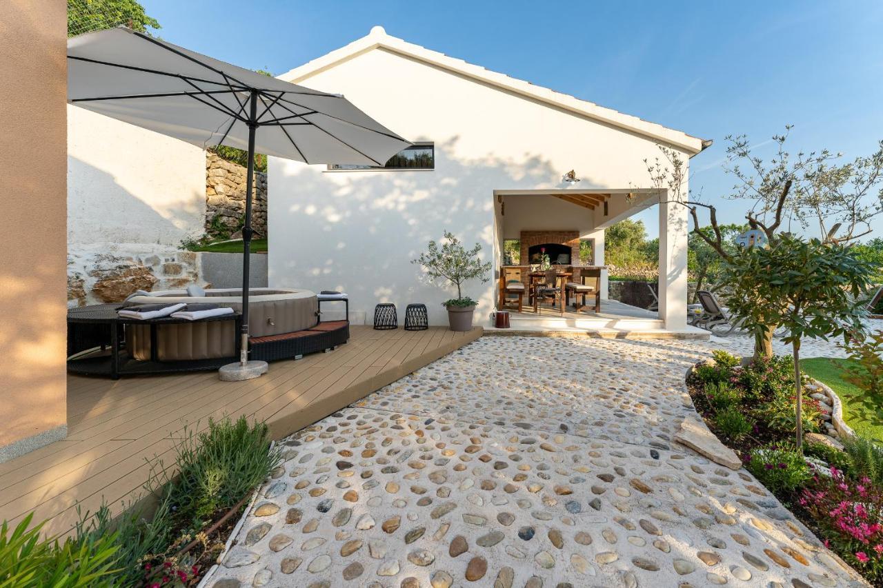 Holiday Home - Villa Thorak Anic Exterior photo